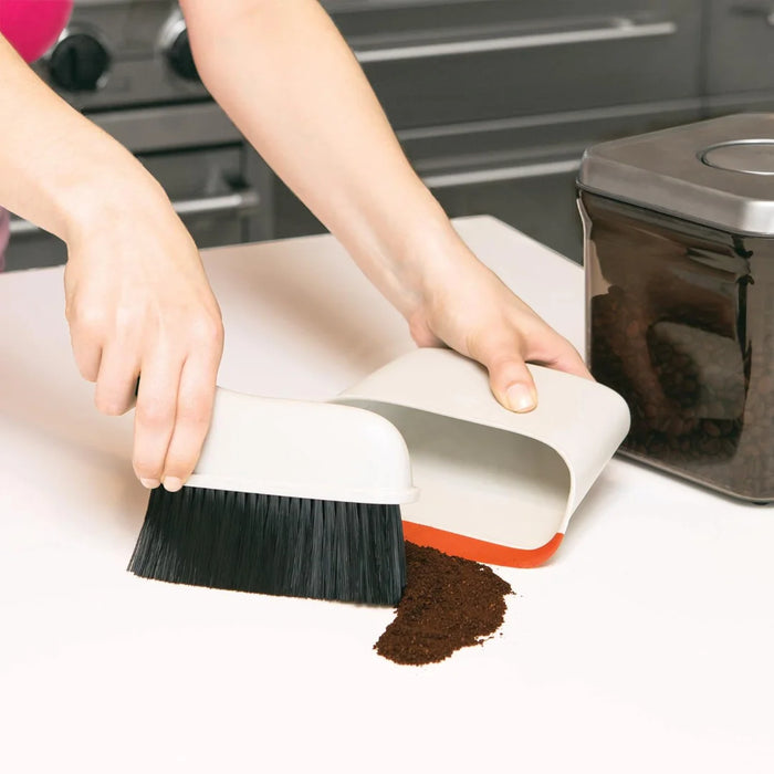 elevenpast dustpan OXO Compact Dustpan and Brush Set 1334280 719812033426