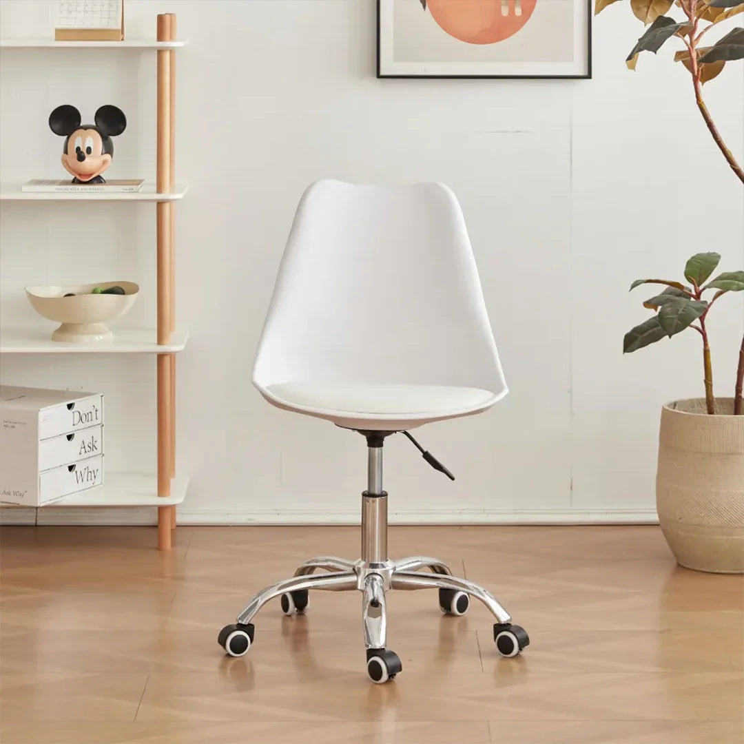 Chelsea Chair | White or Black– elevenpast