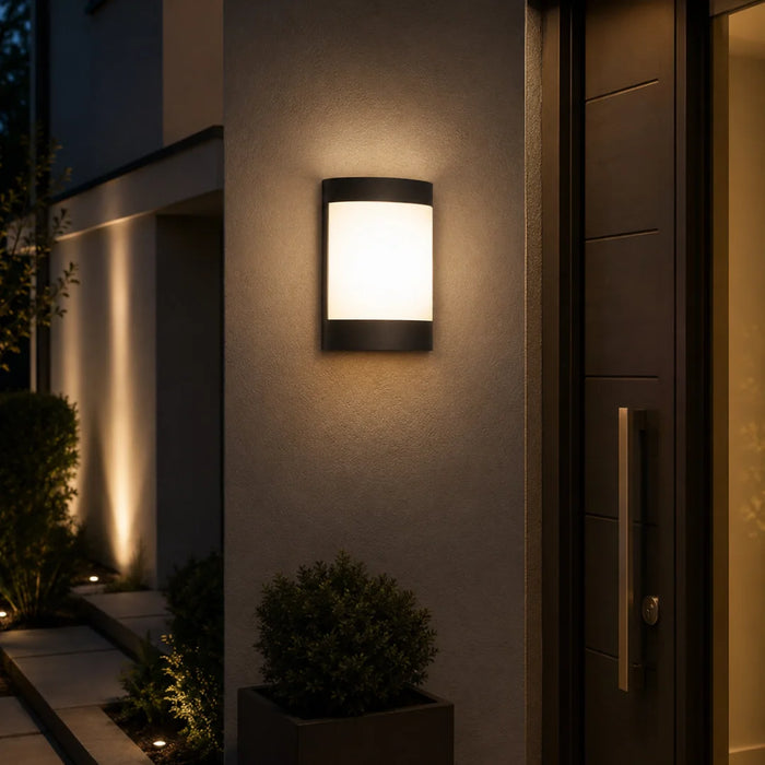 elevenpast Wall Light Black Curved Outdoor Wall Light – E27 IP65 RO429 6009509921292