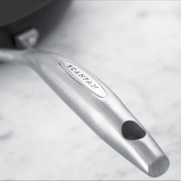 elevenpast saute pan Pro IQ Sauté Pan with lid SP68102800/1