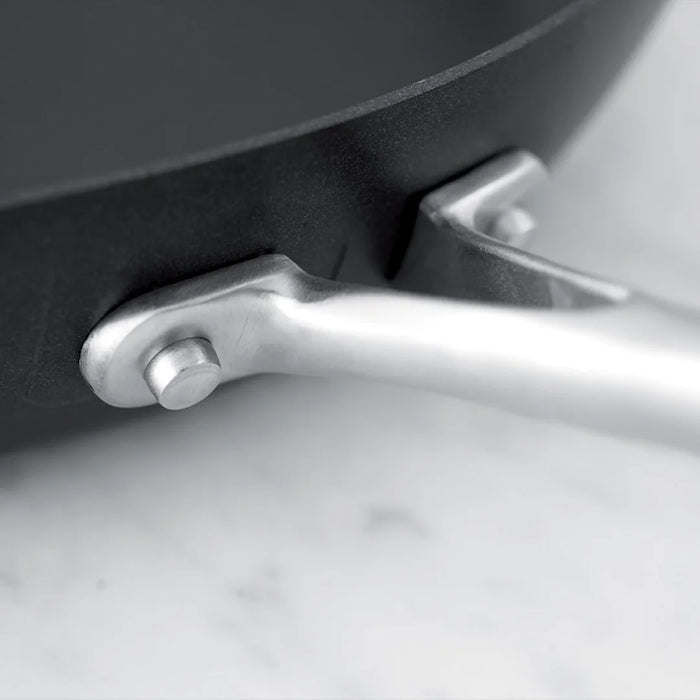 elevenpast saute pan Pro IQ Sauté Pan with lid SP68102800/1