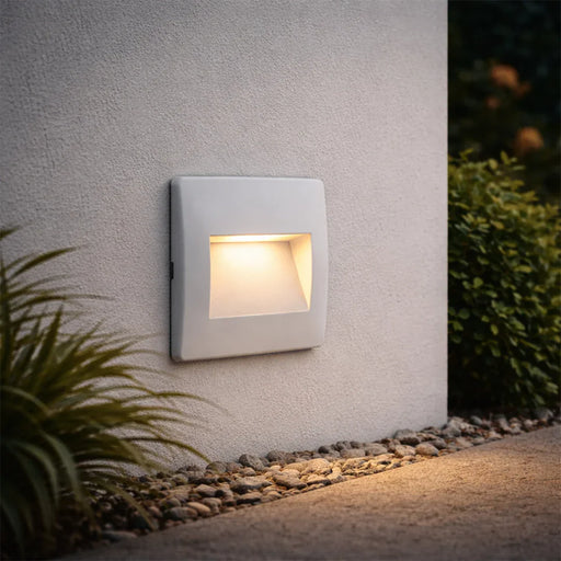 elevenpast LED footlight Outdoor Recessed LED Wall Step Light - Black | White